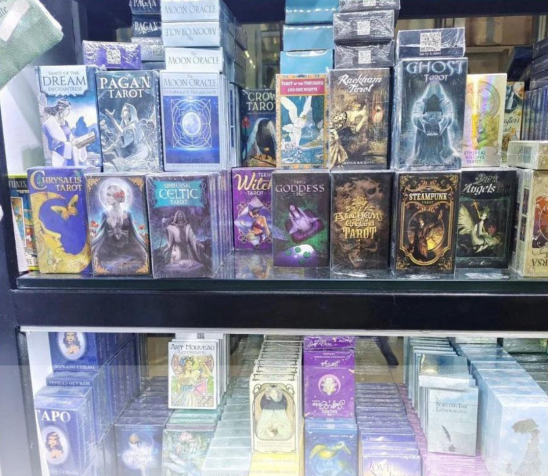 Books & Tarot